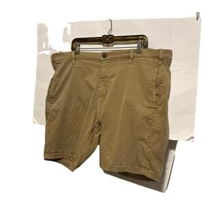Men’s heritage 34 khaki shorts for men size 38 692301